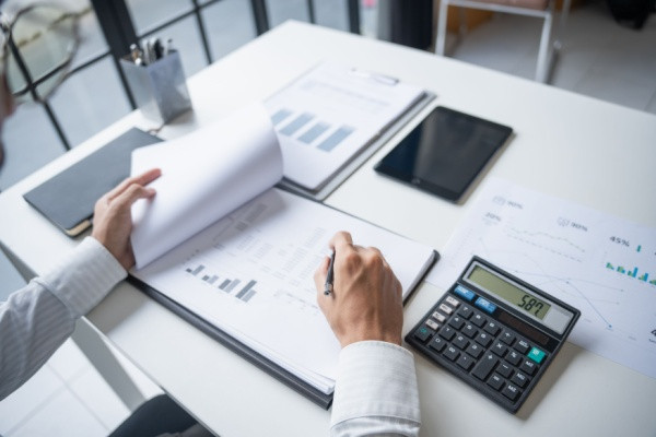 Expertise du CSE : et si le rapport n’est pas signé ? – Avec votre ...