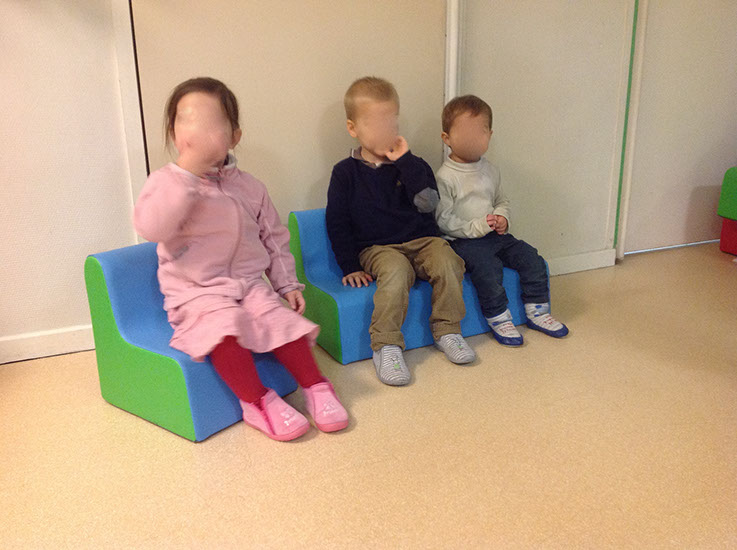 1a Chauffeuse enfant assises 170 mm