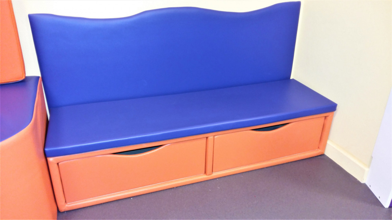 Caisse bois et assise mousse (5)