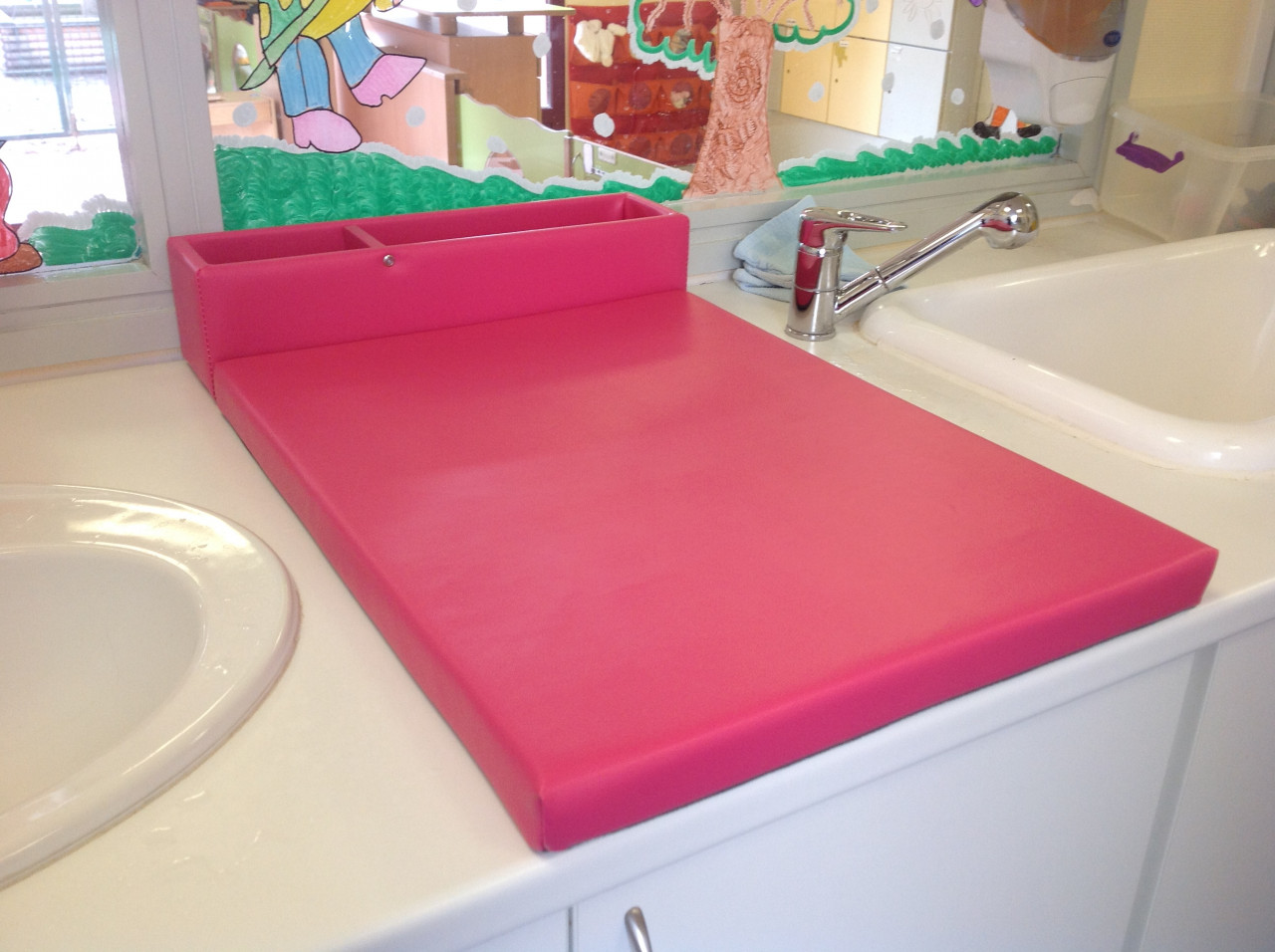 Tapis de change plat et caisse (1)