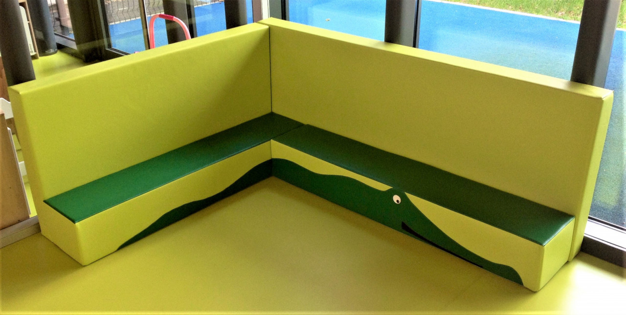 4b assise forme crocodile